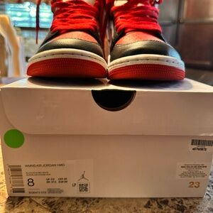 Women’s Nike Air Jordan 1 Alternate Bred Toe Sneakers